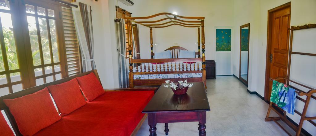 Ravi Villa Hikkaduwa Exterior foto