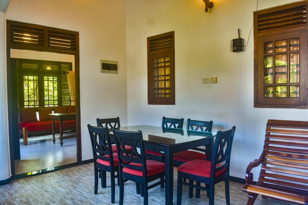 Ravi Villa Hikkaduwa Exterior foto