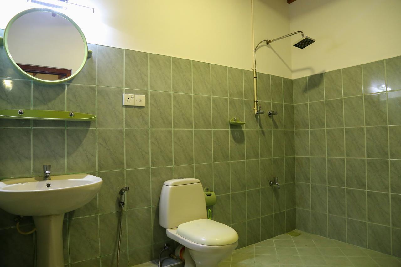 Ravi Villa Hikkaduwa Exterior foto